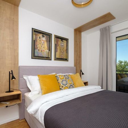 Studio Apartman Krila Wings- Parking In Garage Zagreb Eksteriør bilde