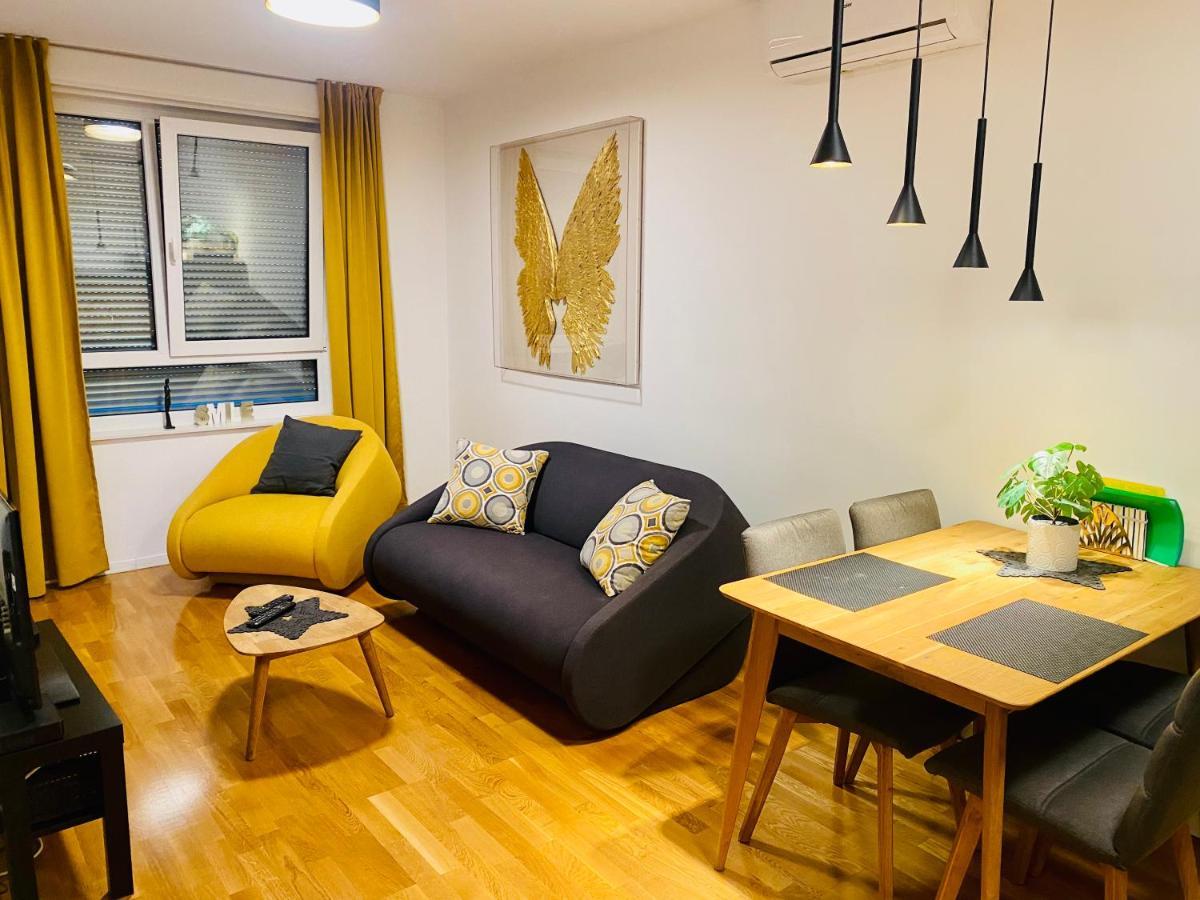 Studio Apartman Krila Wings- Parking In Garage Zagreb Eksteriør bilde