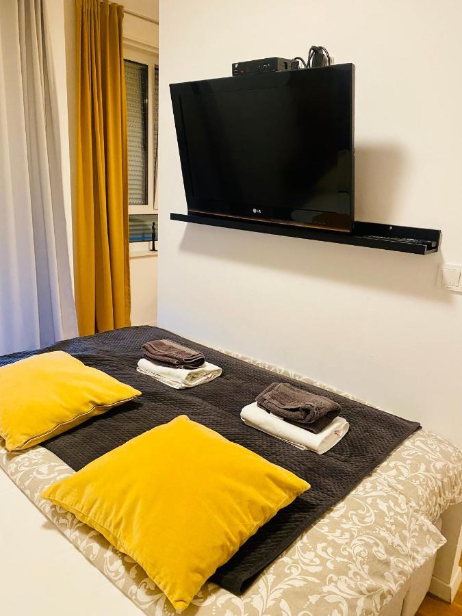 Studio Apartman Krila Wings- Parking In Garage Zagreb Eksteriør bilde