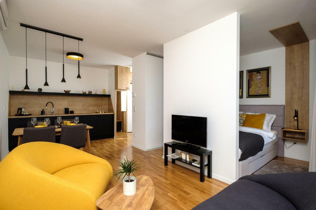 Studio Apartman Krila Wings- Parking In Garage Zagreb Eksteriør bilde