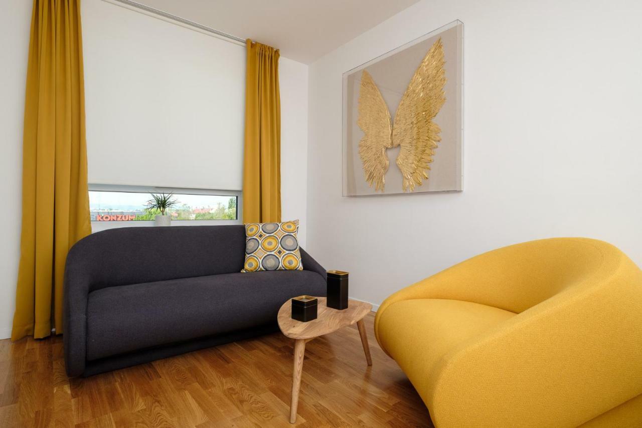 Studio Apartman Krila Wings- Parking In Garage Zagreb Eksteriør bilde