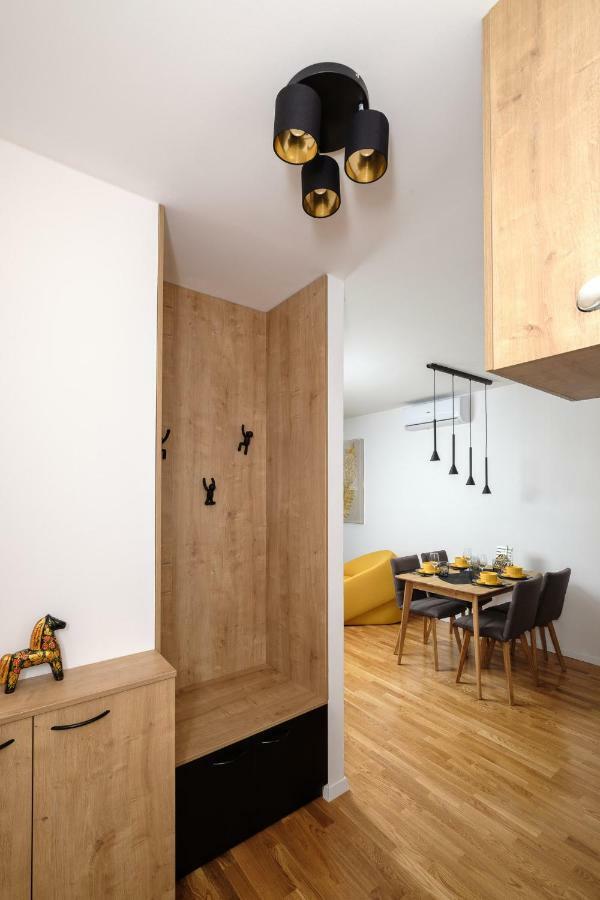 Studio Apartman Krila Wings- Parking In Garage Zagreb Eksteriør bilde